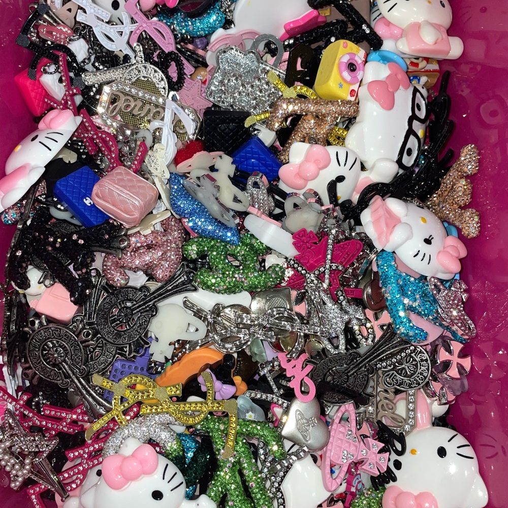 15pc junk charm mix random pick